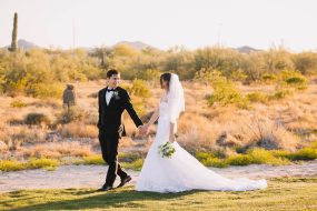 Phoenix wedding photography of wedding couple walking