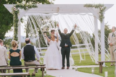 Tips to Plan an Unplugged Wedding (Without Upsetting Guests)!